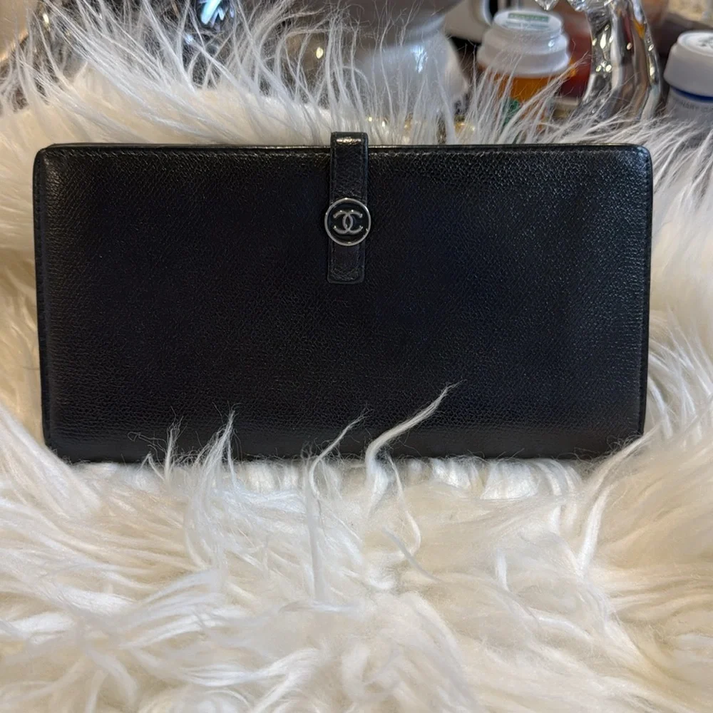 🖤🖤🔥Chanel CC Button Black Leather Wallet 07 - Picture 1 of 11